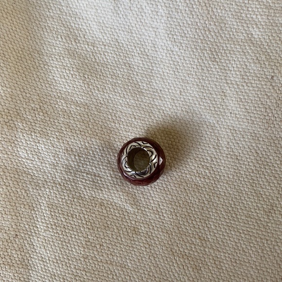 Brighton purple spacer bead - Picture 2 of 4